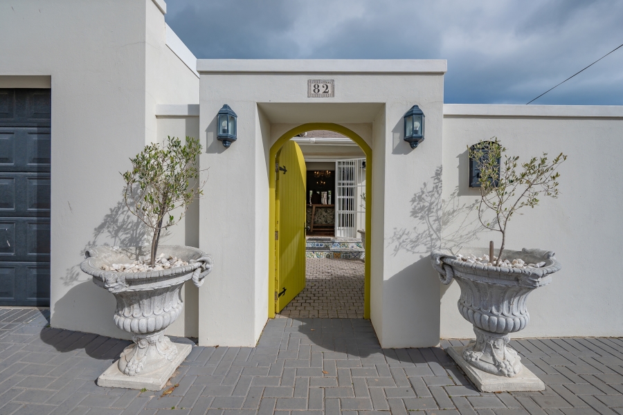 4 Bedroom Property for Sale in Strand North Western Cape